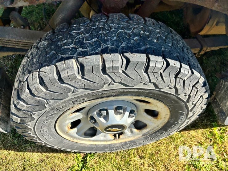 2012-chevrolet-2500hd-image-43