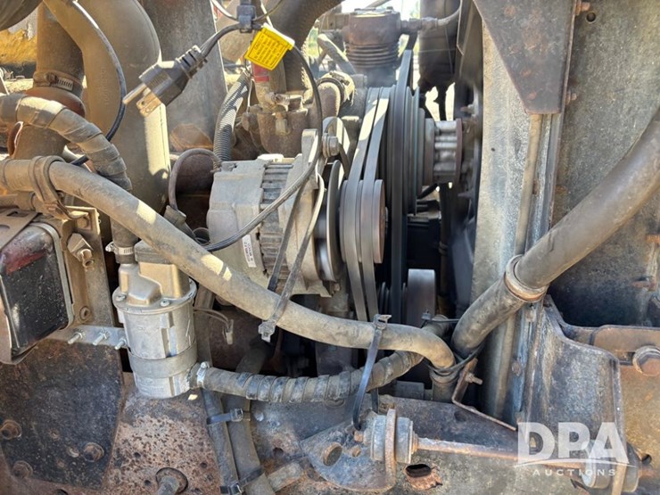 1990-international-4700-image-26