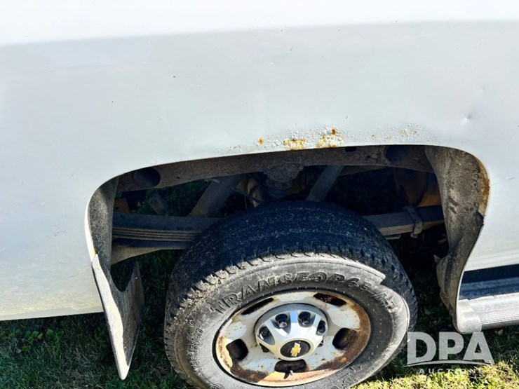 2012-chevrolet-2500hd-image-41