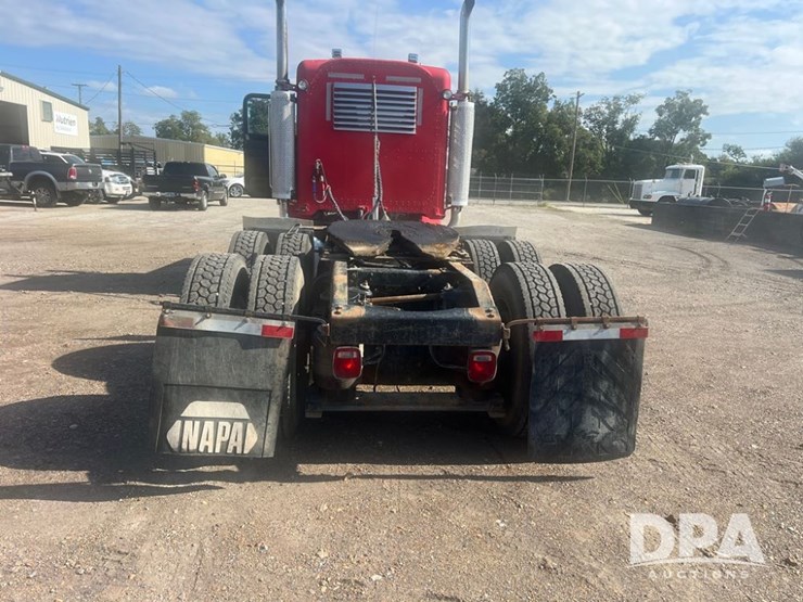 peterbilt-379-image-5
