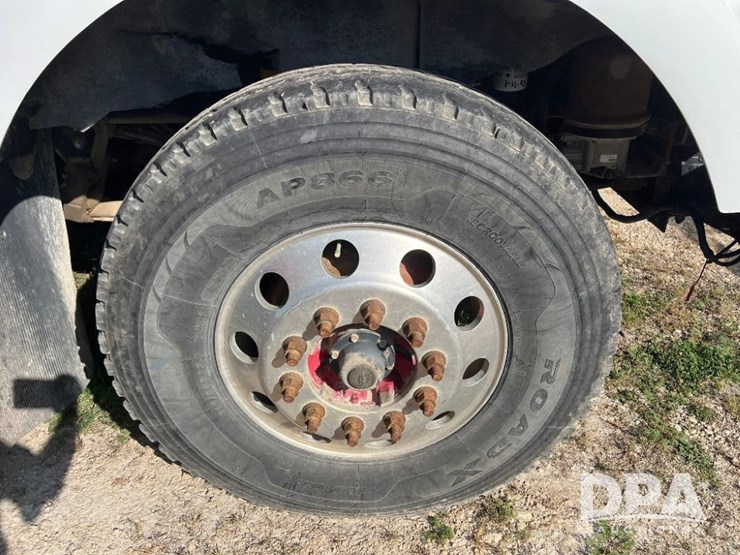 2002-kenworth-t800-image-19