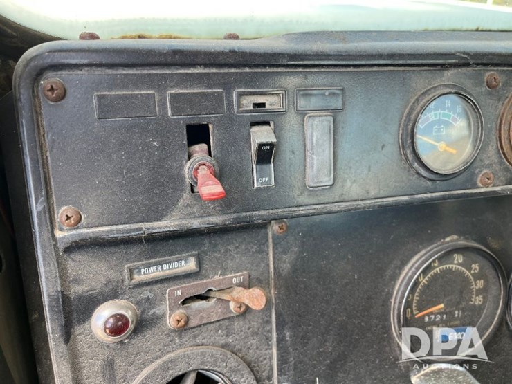 1984-international-transtar-4300-image-44