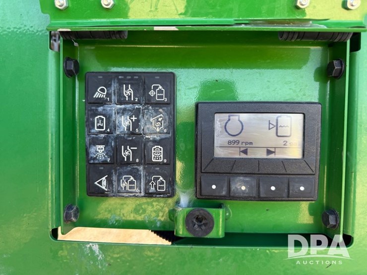 2022-john-deere-412r-image-131