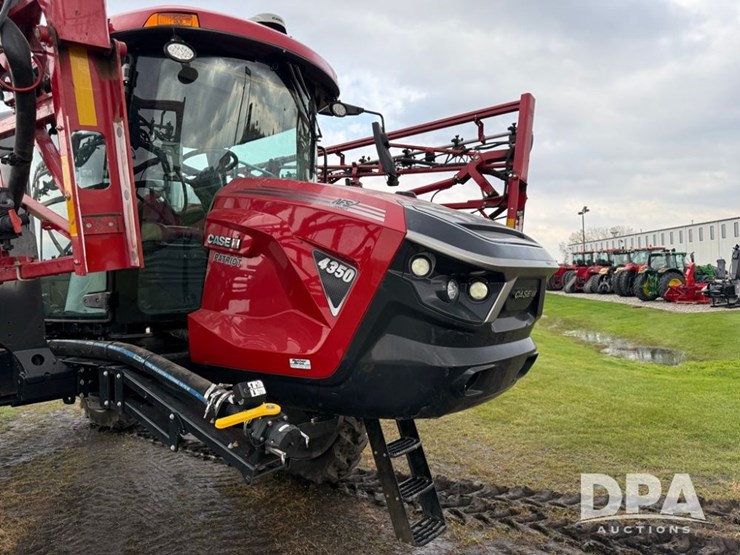 2024-case-ih-patriot-4350-image-11