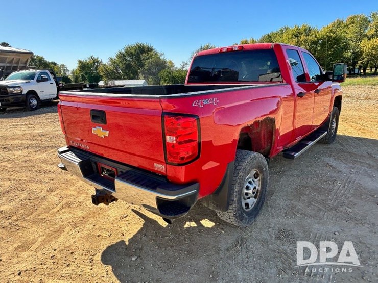 2016-chevrolet-2500-image-11