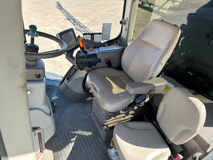 2015-john-deere-r4045-image-40