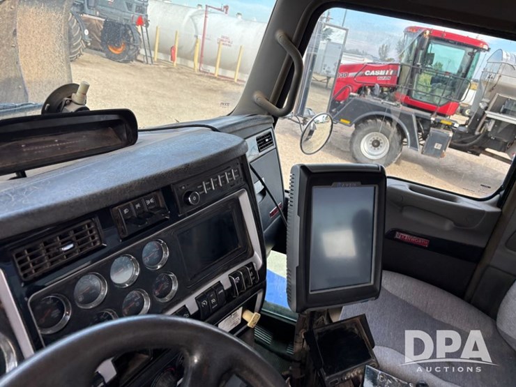 2014-kenworth-t470-image-63