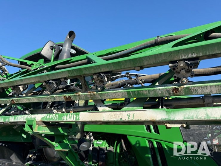 2021-john-deere-r4044-image-80
