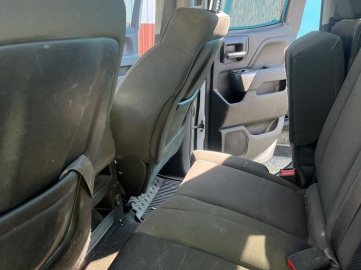 2014-chevrolet-silverado-image-64