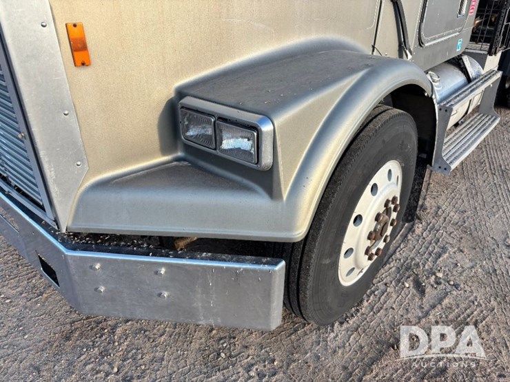 1987-freightliner-dry-tender-truck-(gp11695,-unit-401)-image-23