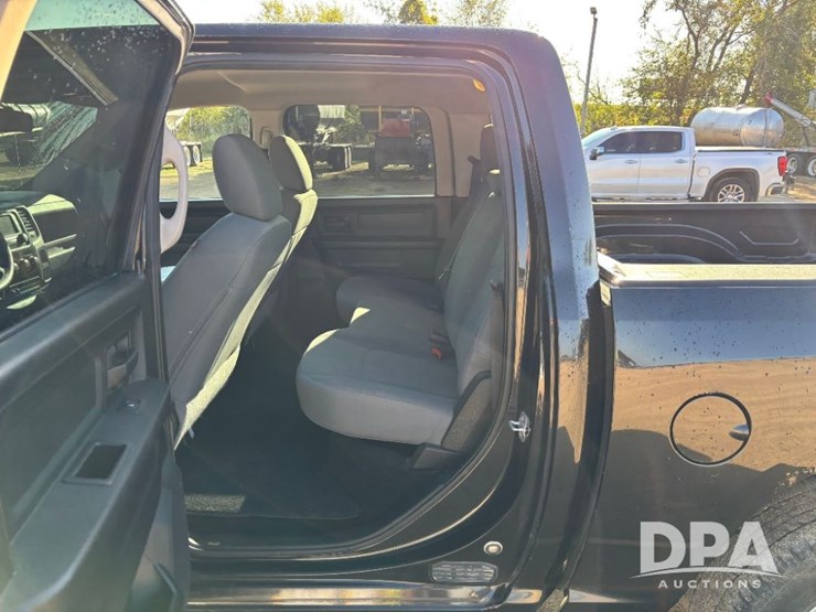 2016-dodge-ram-1500-image-70