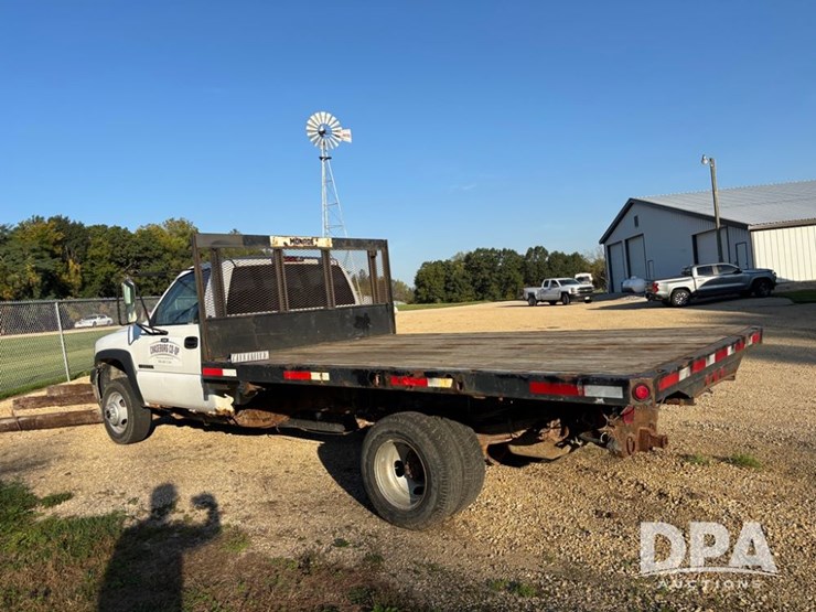 2001-gmc-3500-image-4