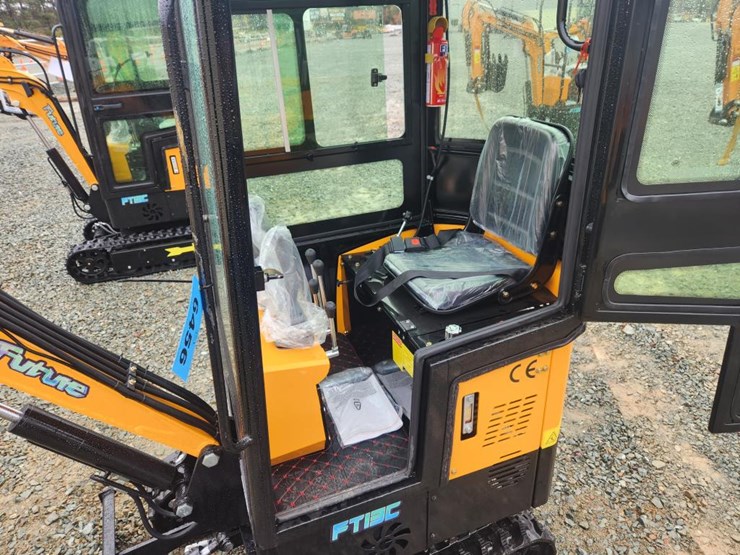 #6456-•-unused-future-ft13c-mini-excavator-image-14