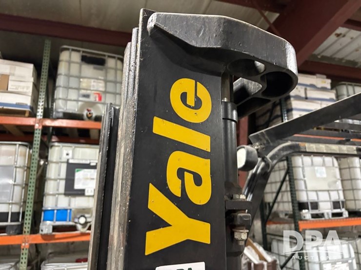 yale-forklift-(dr12338)-image-12