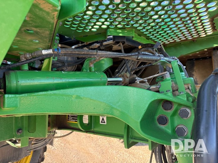2021-john-deere-r4044-image-107