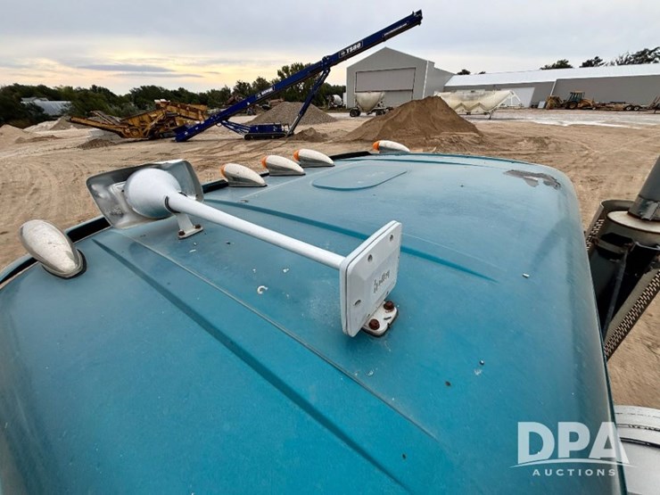 mack-granite-gu713-image-127