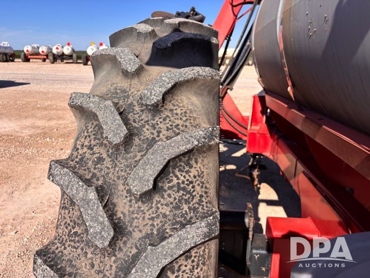 2002-case-ih-2800-image-24