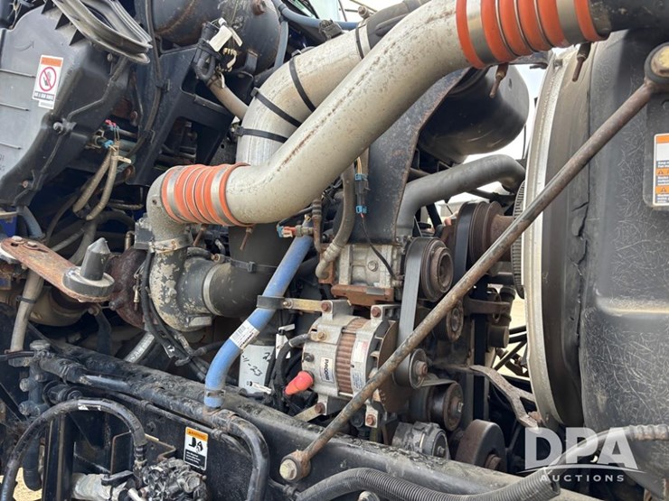 2014-kenworth-t470-image-27