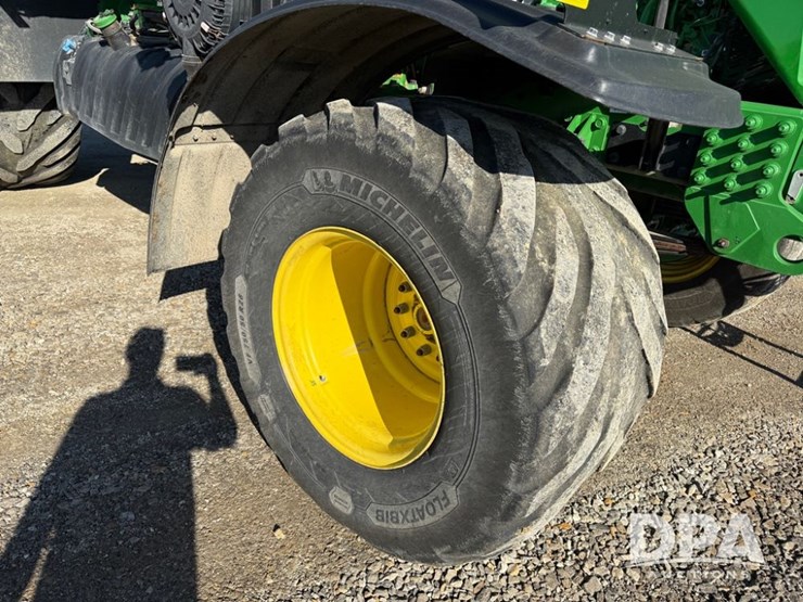 2021-john-deere-f4365-image-43