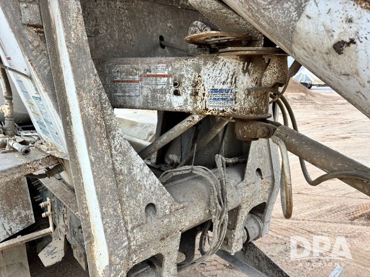 mack-granite-gu713-image-63