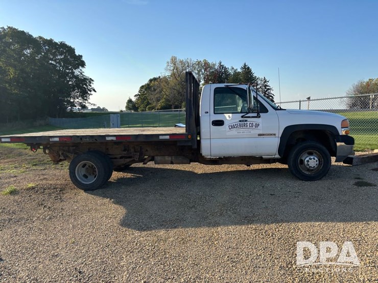 2001-gmc-3500-image-10