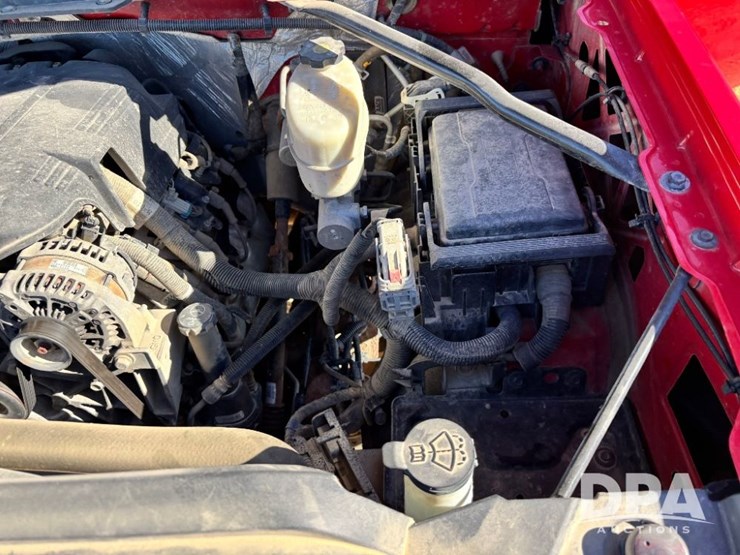 2016-chevrolet-2500-image-51