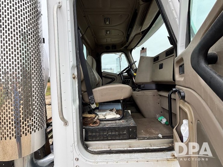 2007-ihc-9200i-liquid-nurse-truck-(gp11642,-unit-505)-image-70