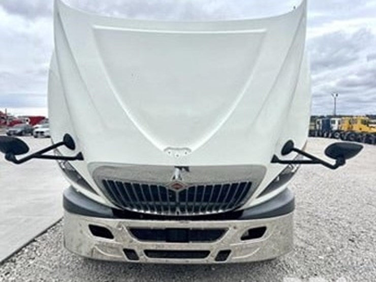 2018-international-prostar-image-6