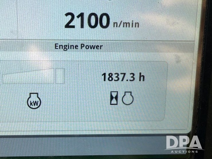 2021-john-deere-f4365-image-125