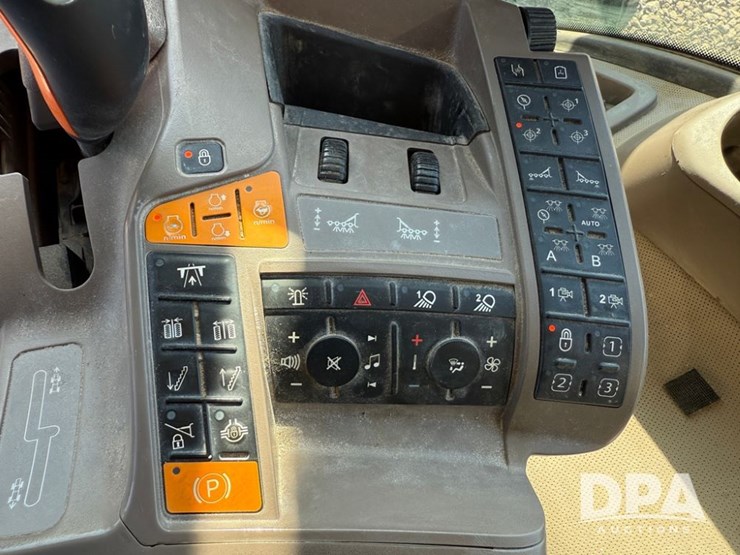 2021-john-deere-f4365-image-120