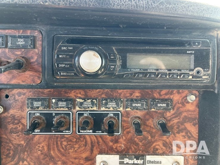 2002-kenworth-t800-image-59