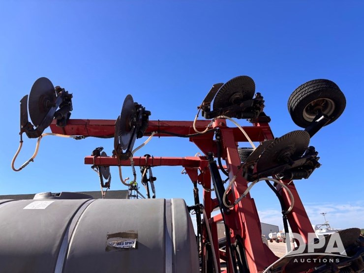 2002-case-ih-2800-image-35