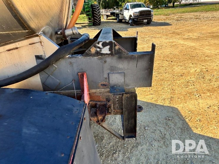 1999-ihc-4700-liquid-nurse-truck-(gp11652,-unit-126458)-image-36