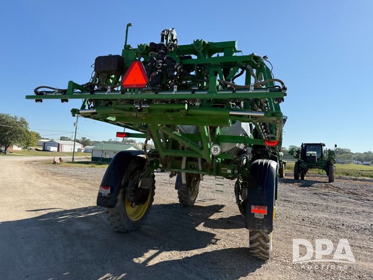 2022-john-deere-412r-image-16