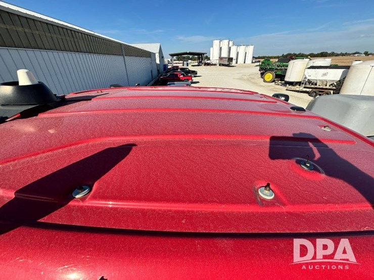 2015-case-ih-patriot-4440-image-96