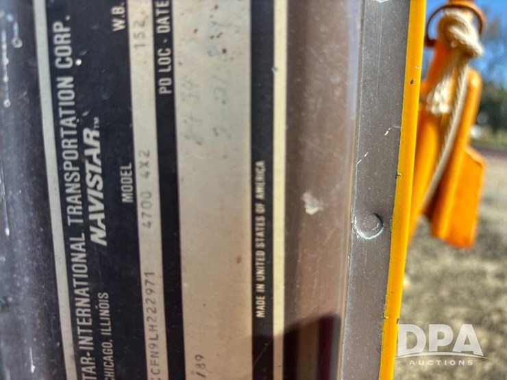 1990-international-4700-image-64