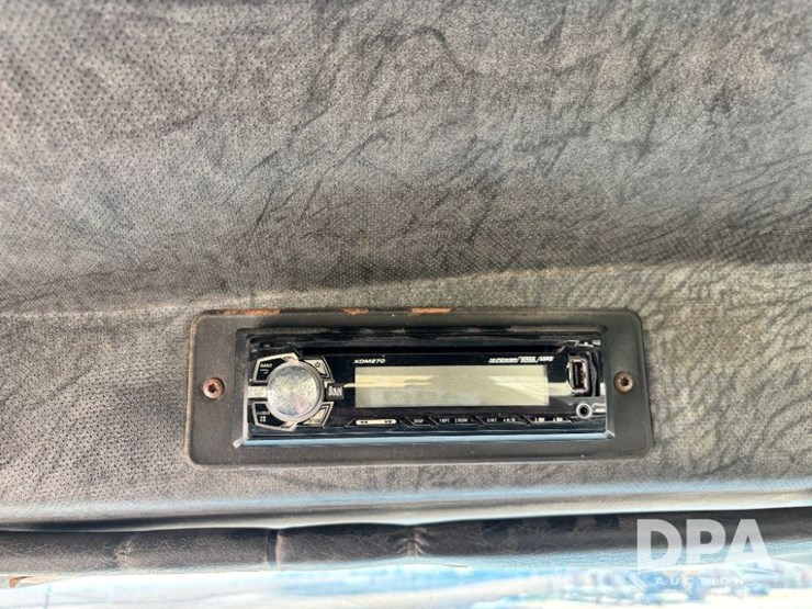 2000-mack-ch613-image-64