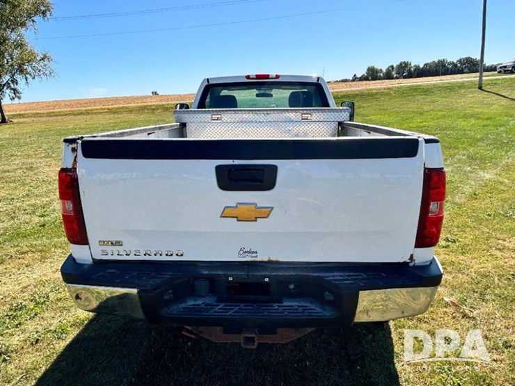 2012-chevrolet-2500hd-image-7