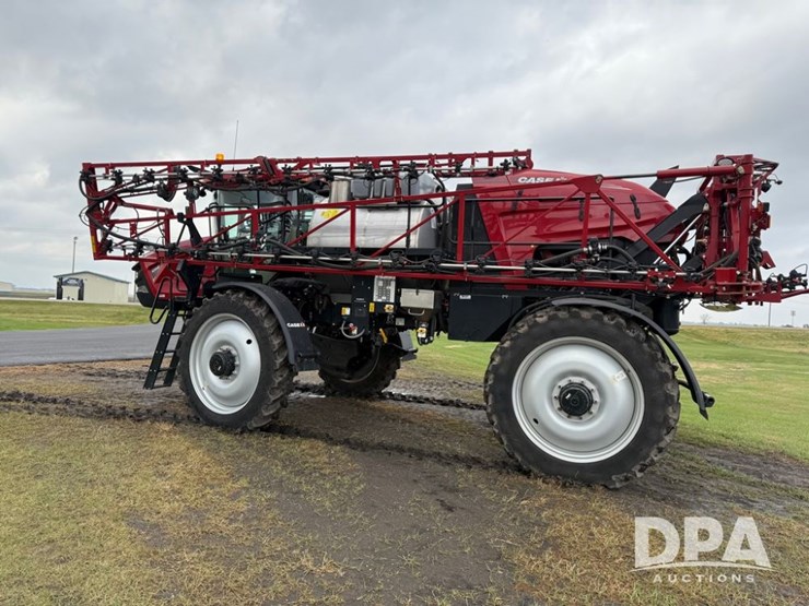 2024-case-ih-patriot-4350-image-4
