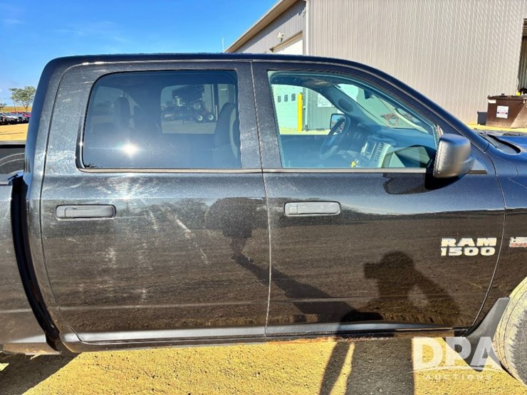 2016-dodge-ram-1500-image-46