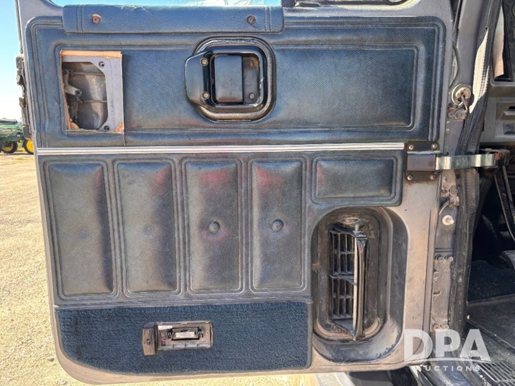 1994-mack-ch613-image-76