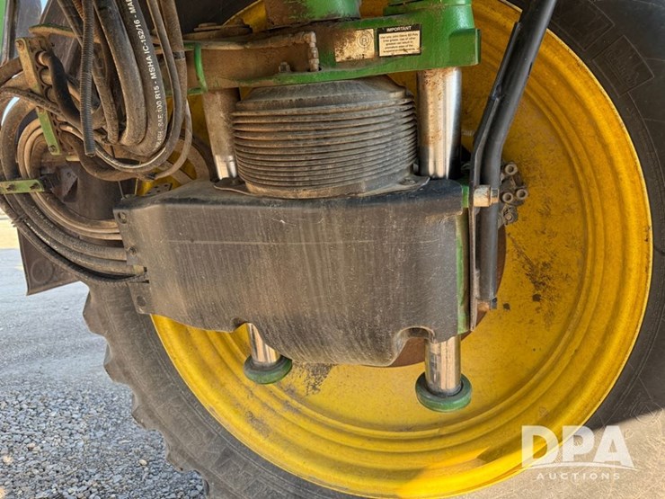 2021-john-deere-r4044-image-55