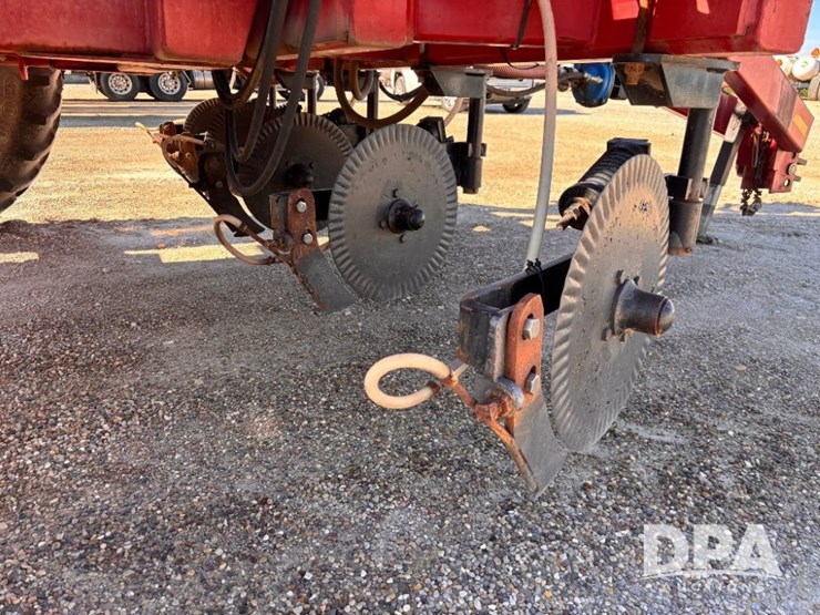 2002-case-ih-2800-image-36