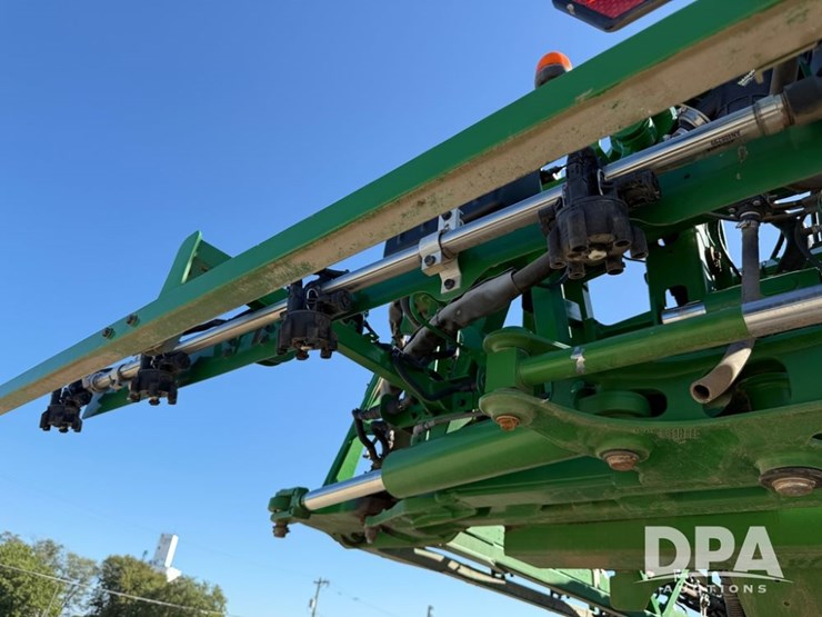 2021-john-deere-r4044-image-86