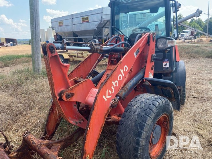 2021-kubota-r540-image-4