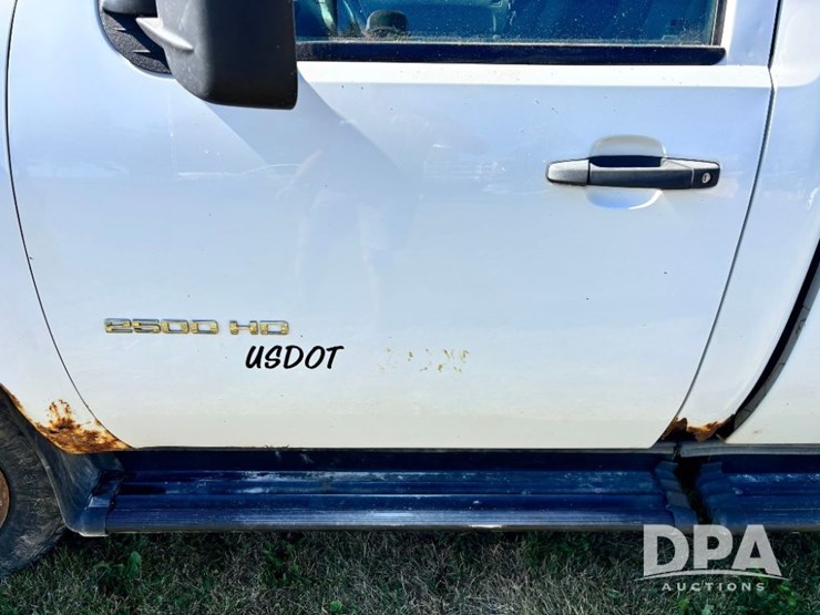 2012-chevrolet-2500hd-image-21
