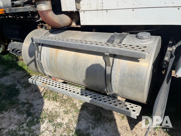 2002-kenworth-t800-image-20