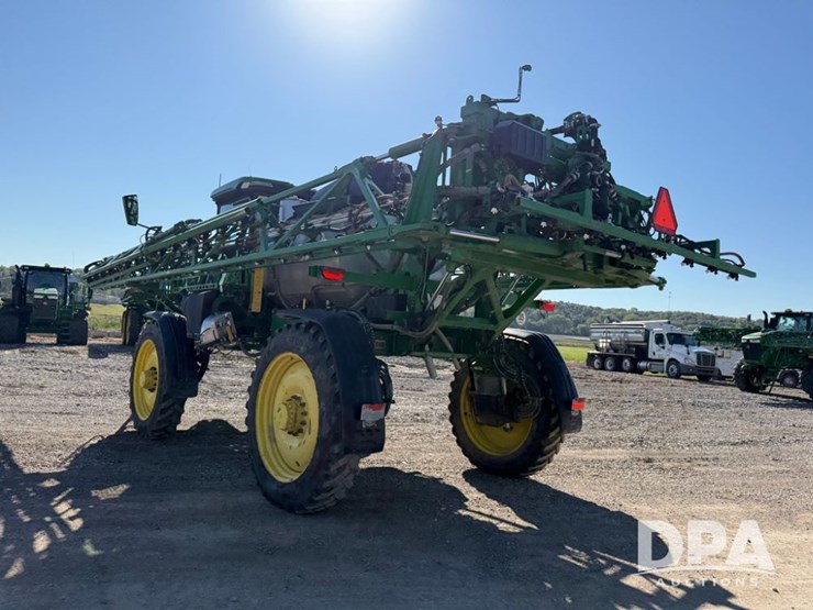 2022-john-deere-412r-image-22