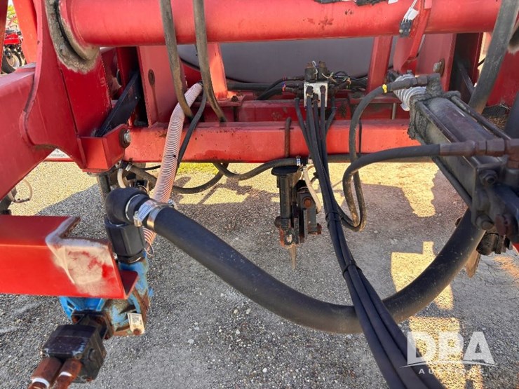 2002-case-ih-2800-image-17