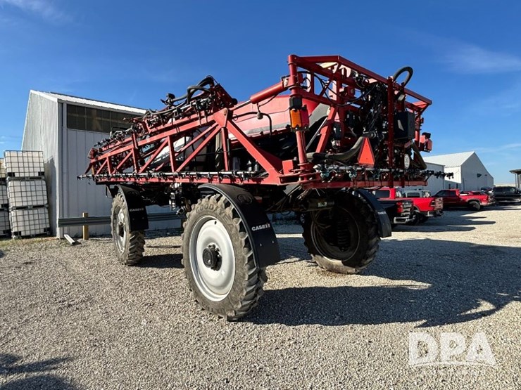 2015-case-ih-patriot-4440-image-14
